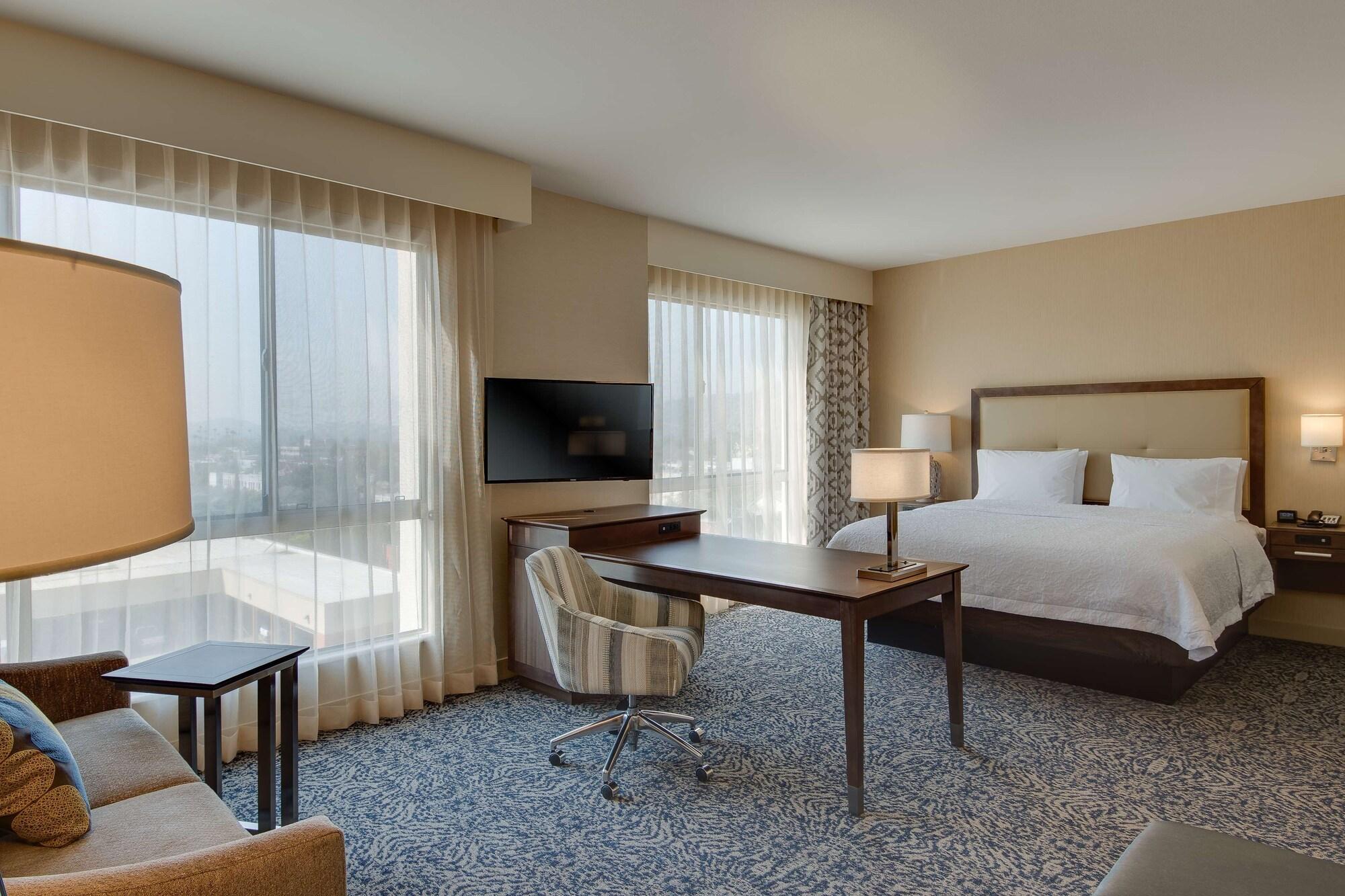 Hampton Inn & Suites Los Angeles - Glendale Exteriér fotografie