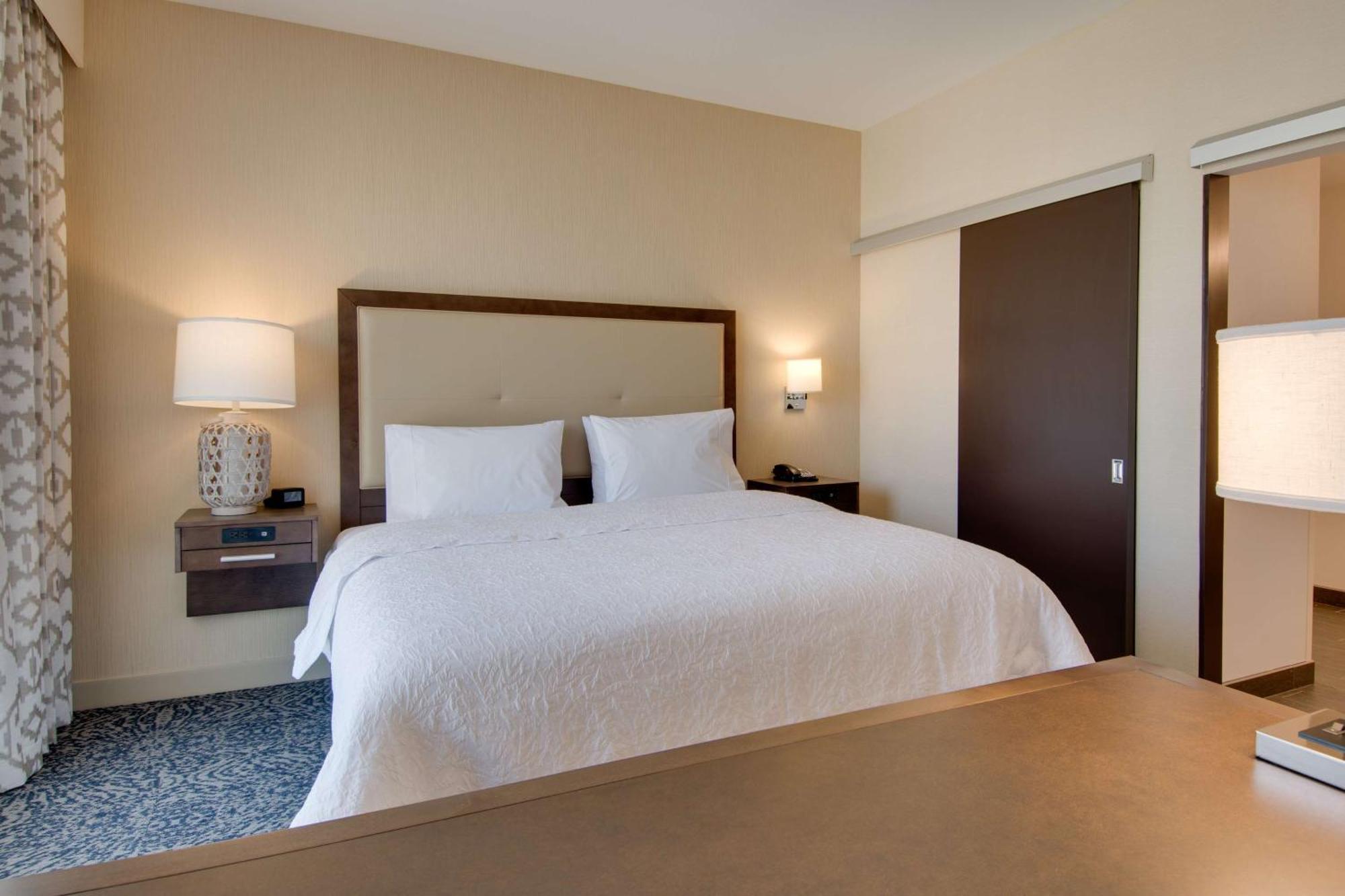 Hampton Inn & Suites Los Angeles - Glendale Exteriér fotografie