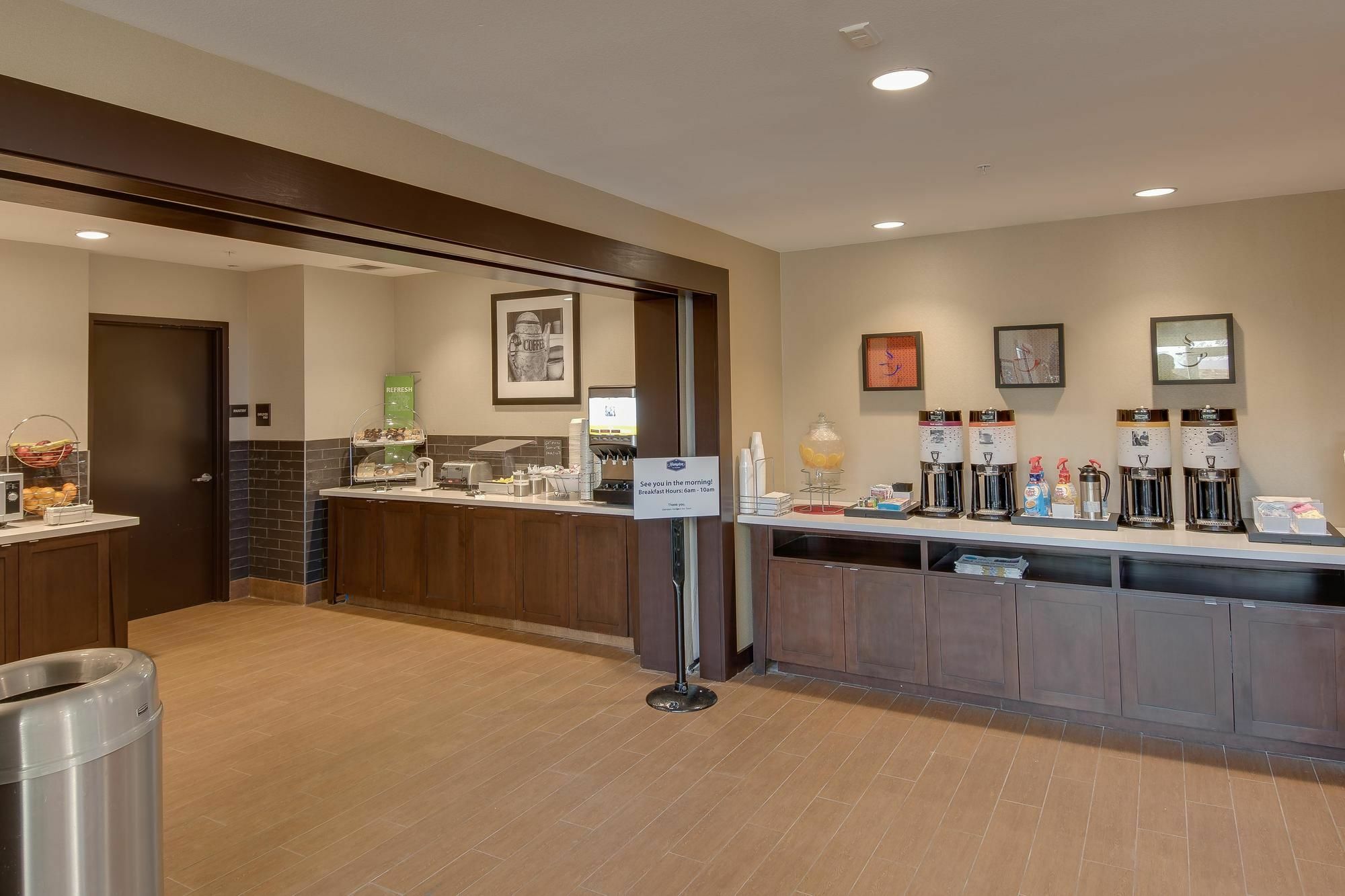 Hampton Inn & Suites Los Angeles - Glendale Exteriér fotografie