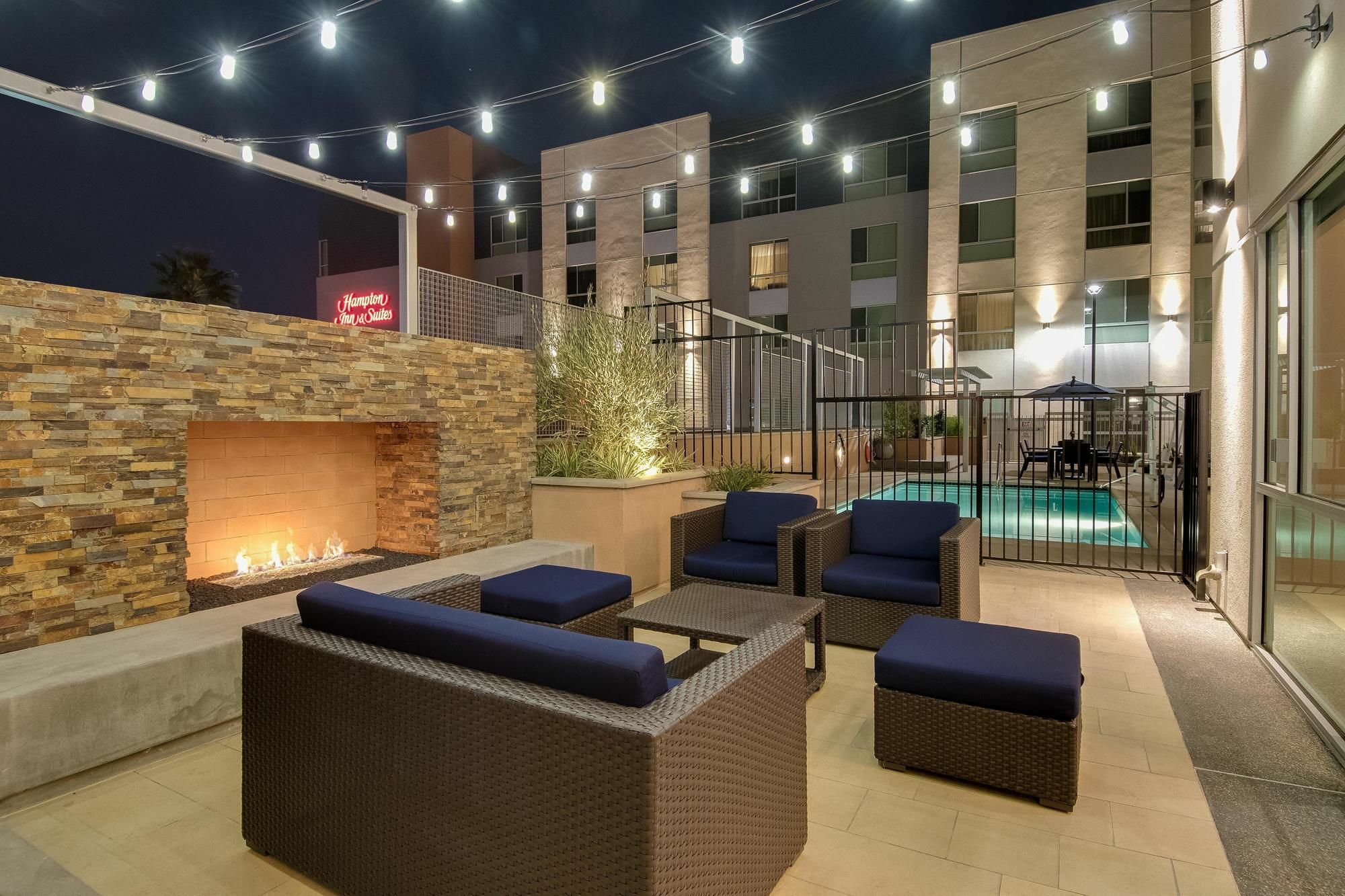 Hampton Inn & Suites Los Angeles - Glendale Exteriér fotografie